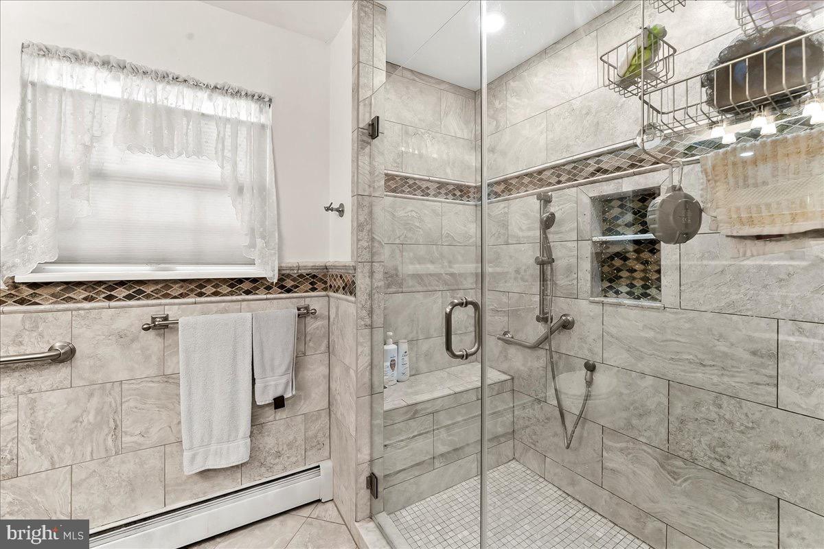 BLUE BELL GDNS - Residential