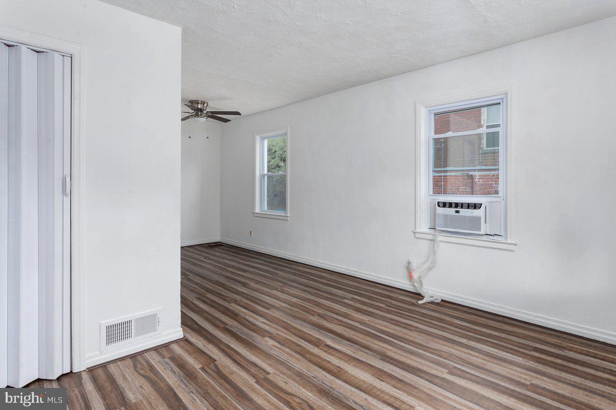 ARUNDEL VILLAGE - Residential Lease