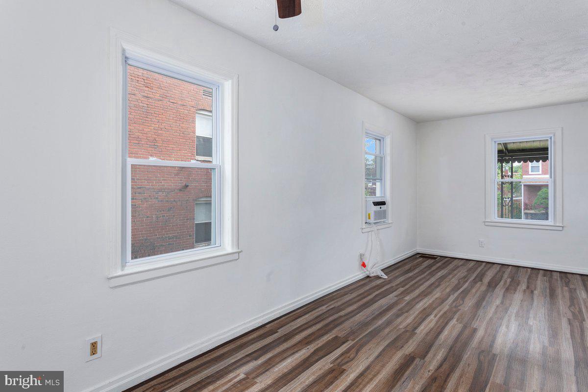 ARUNDEL VILLAGE - Residential Lease