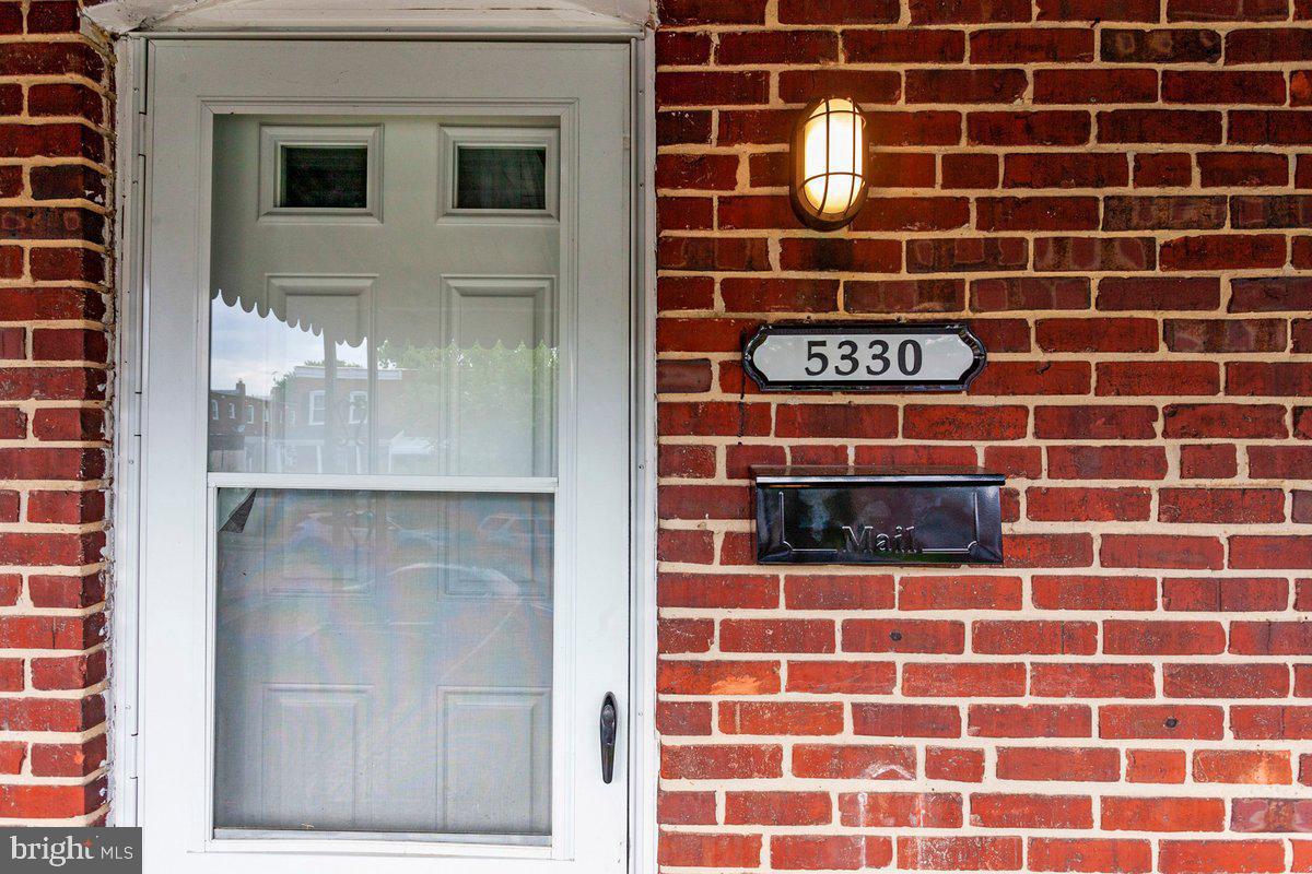 ARUNDEL VILLAGE - Residential Lease