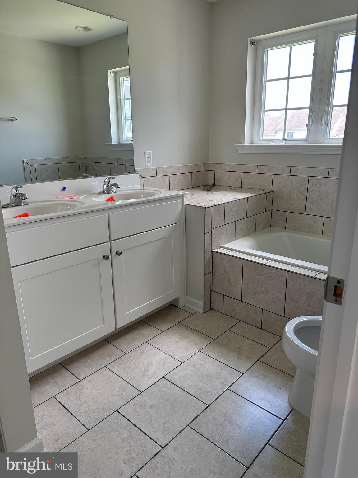 BRIAR RUN - Residential Lease