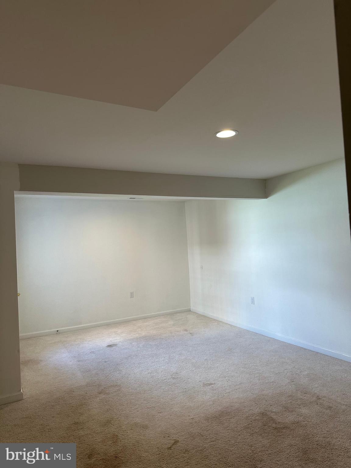 BRIAR RUN - Residential Lease