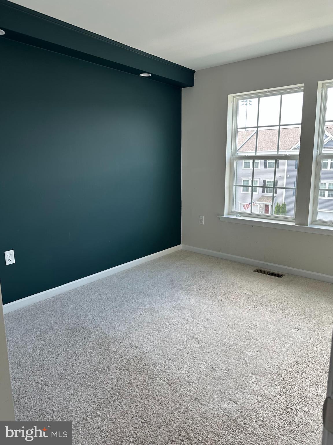 BRIAR RUN - Residential Lease