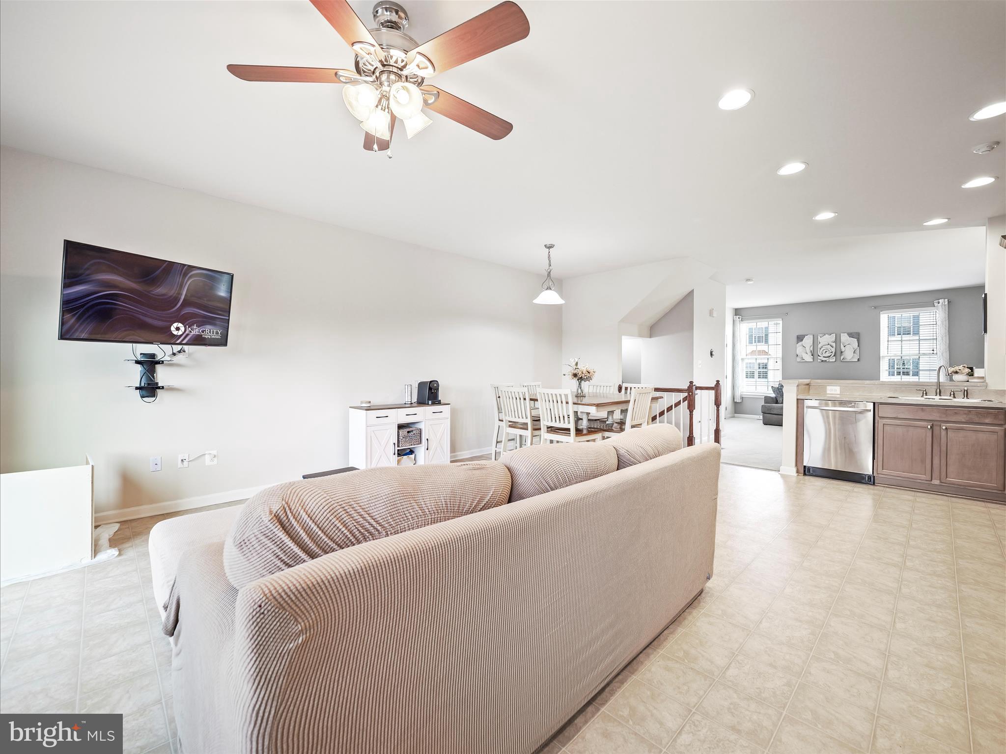 BROOKFIELD - Residential