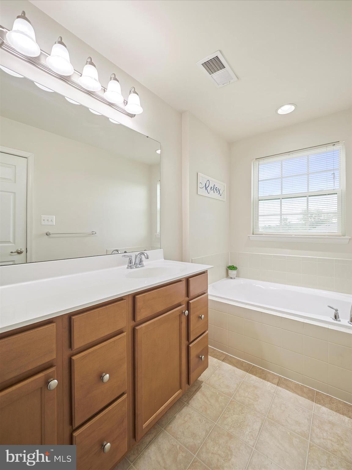 BROOKFIELD - Residential