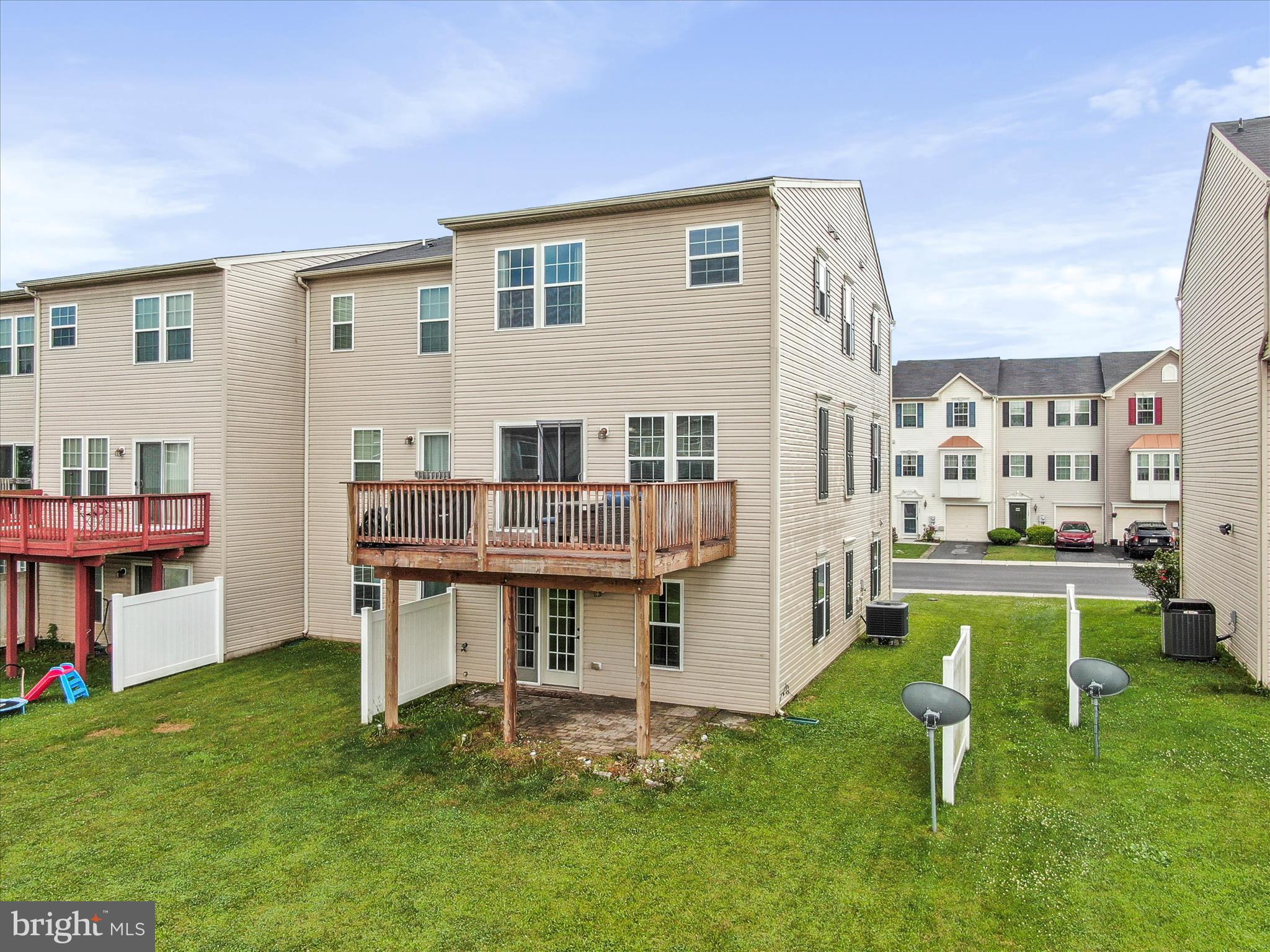 BROOKFIELD - Residential