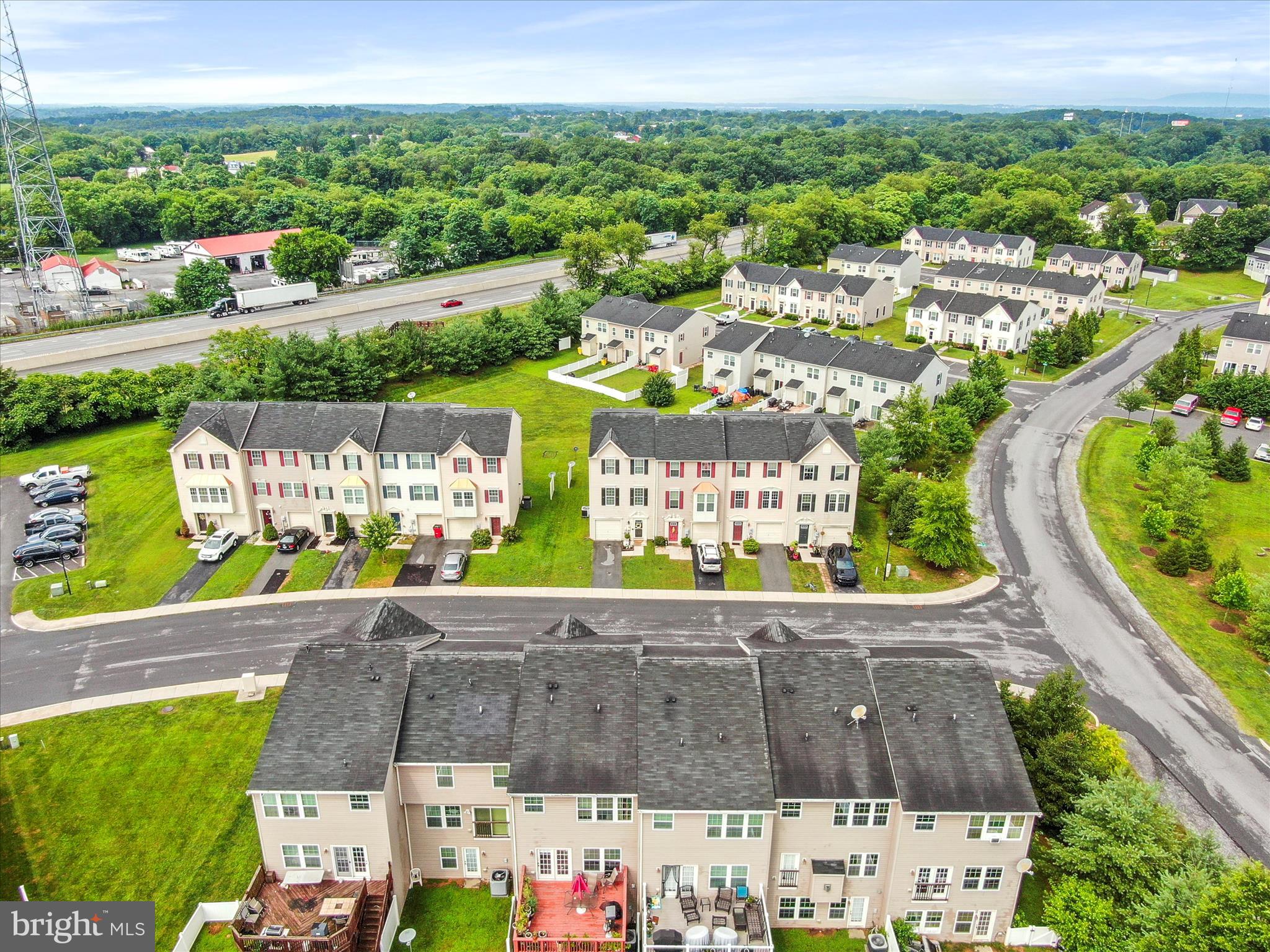 BROOKFIELD - Residential