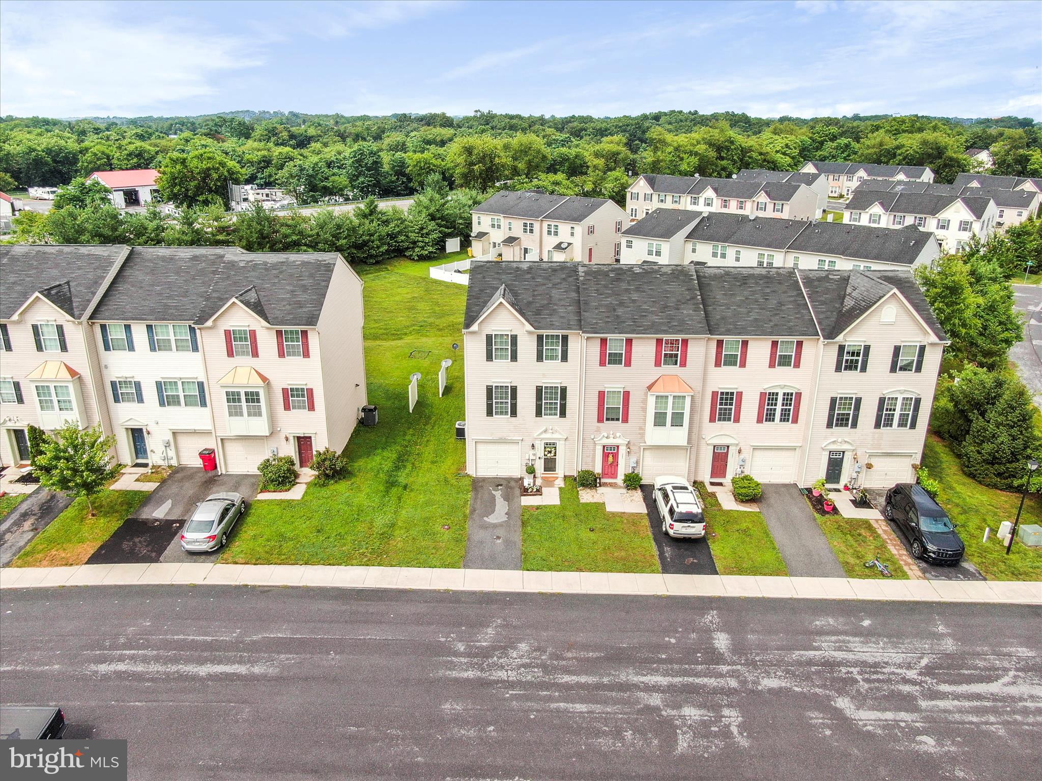 BROOKFIELD - Residential