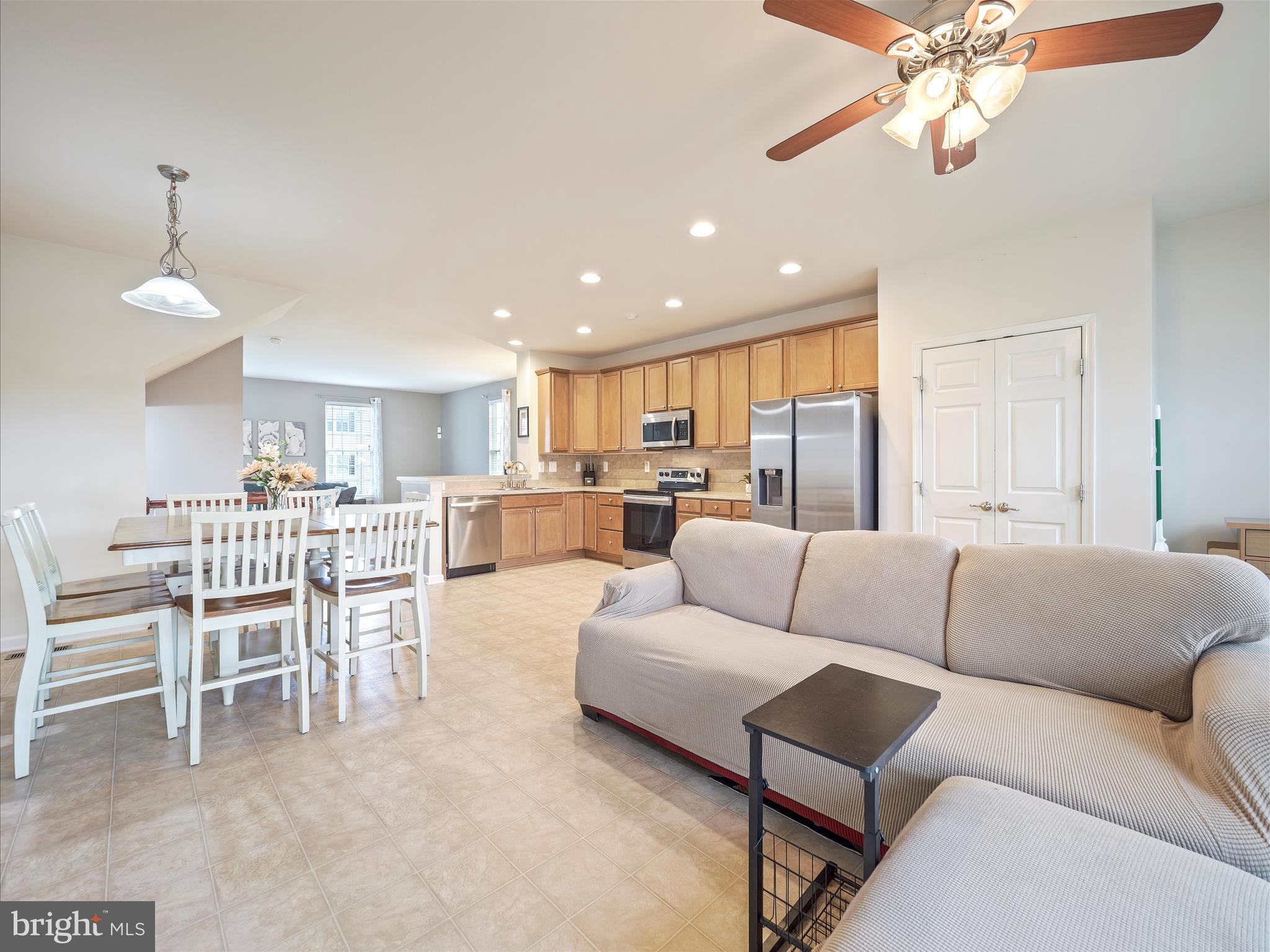 BROOKFIELD - Residential