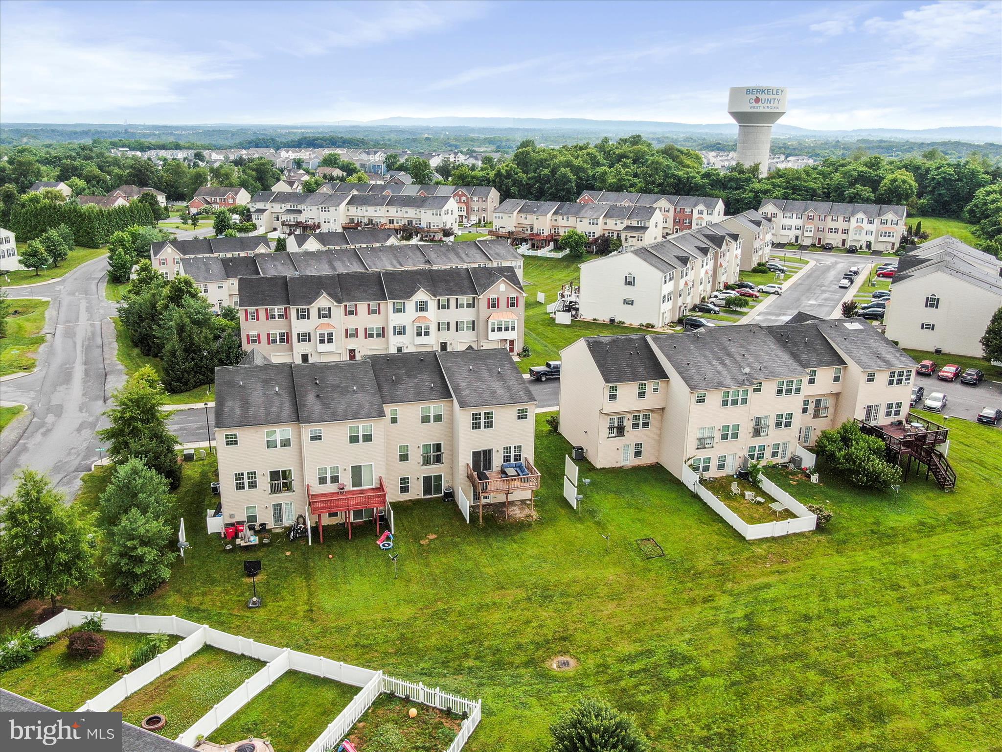 BROOKFIELD - Residential