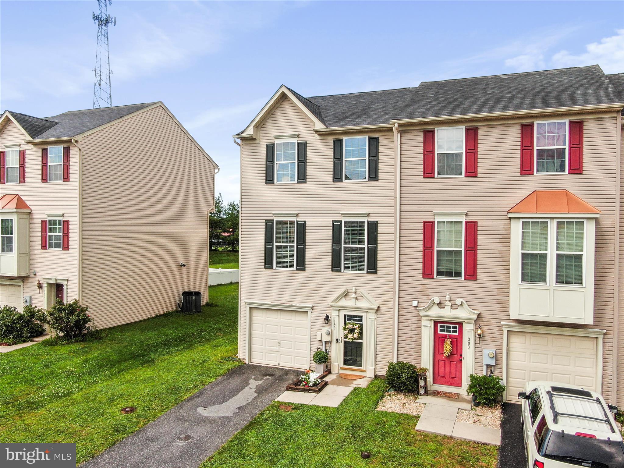 BROOKFIELD - Residential