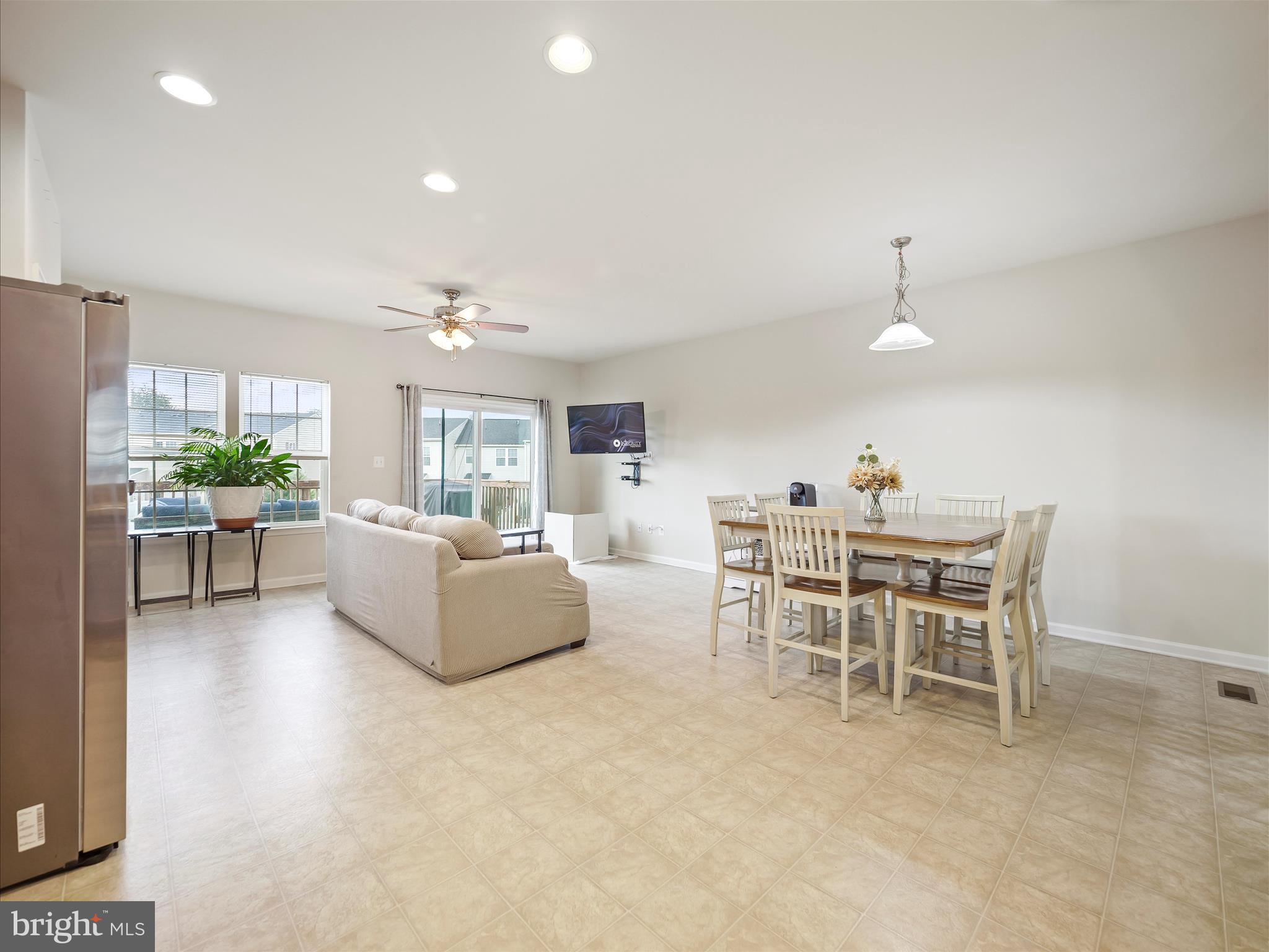 BROOKFIELD - Residential