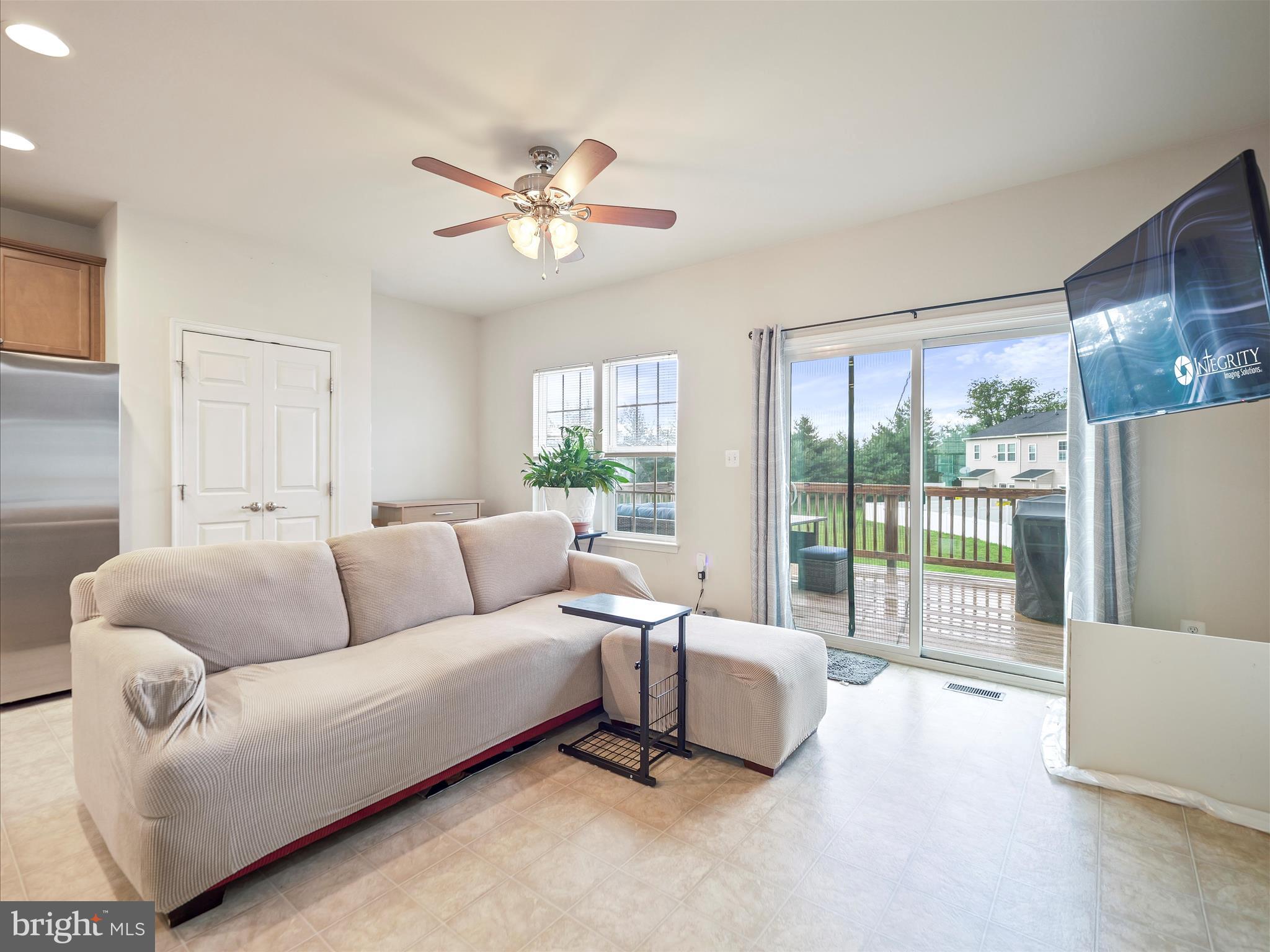 BROOKFIELD - Residential