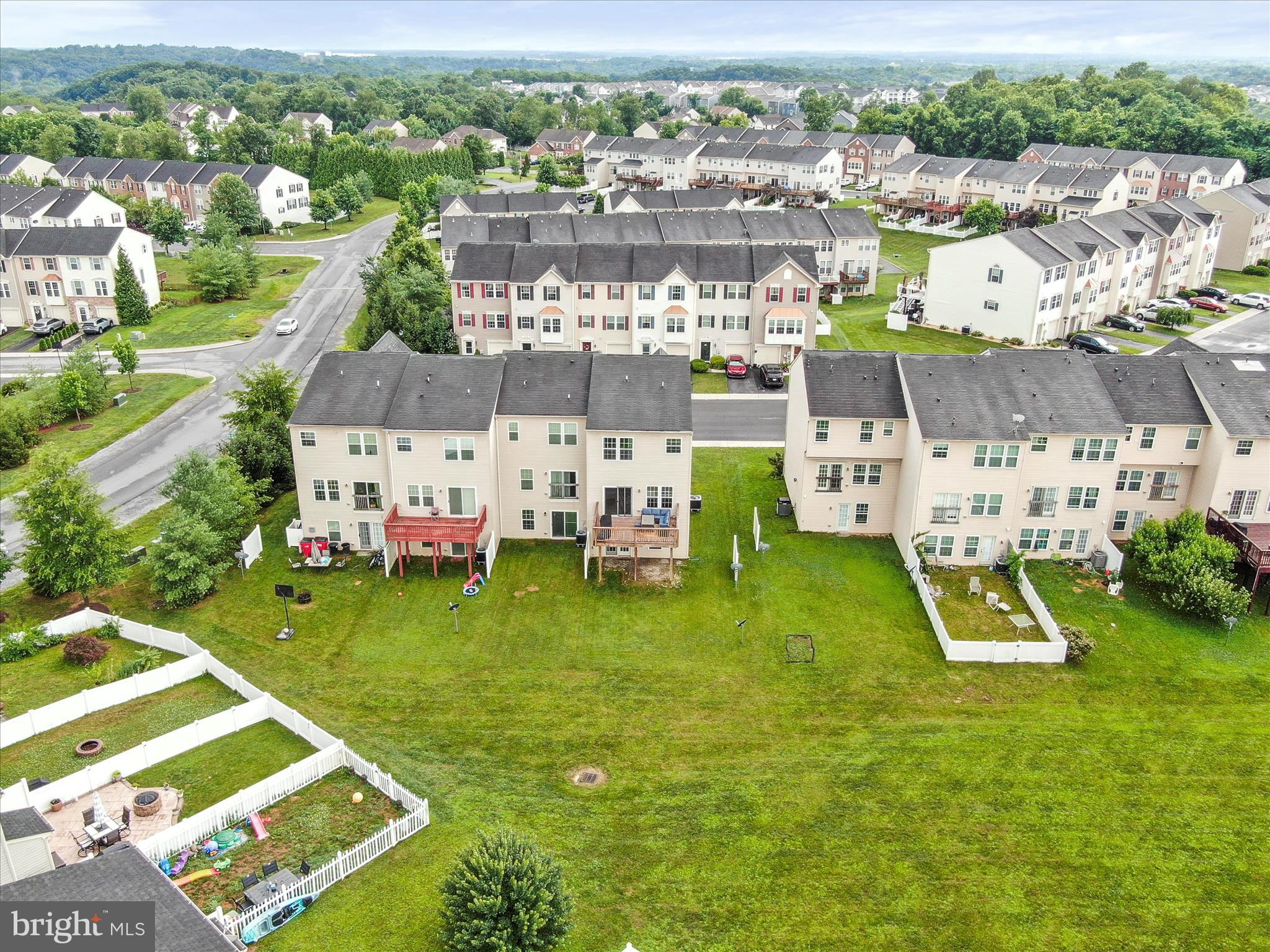 BROOKFIELD - Residential