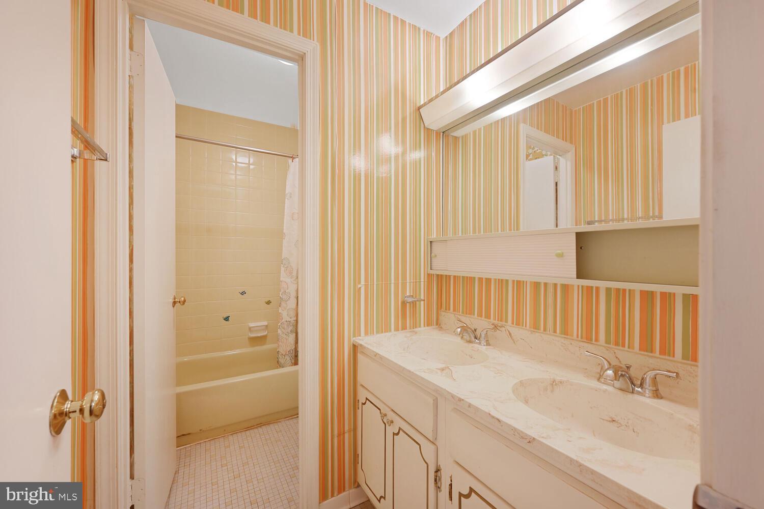 BELLS MILL VILLAGE - Residential