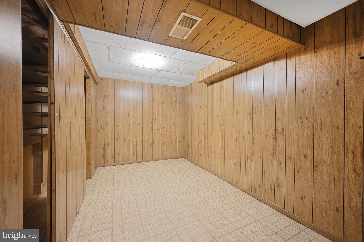 BELLS MILL VILLAGE - Residential