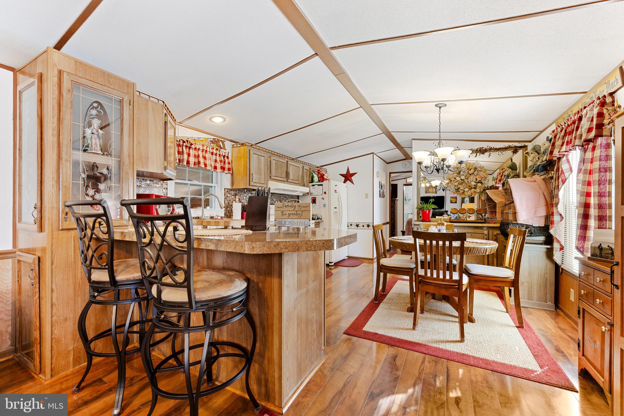 BISCAYNE BAY VILLAGE - Residential