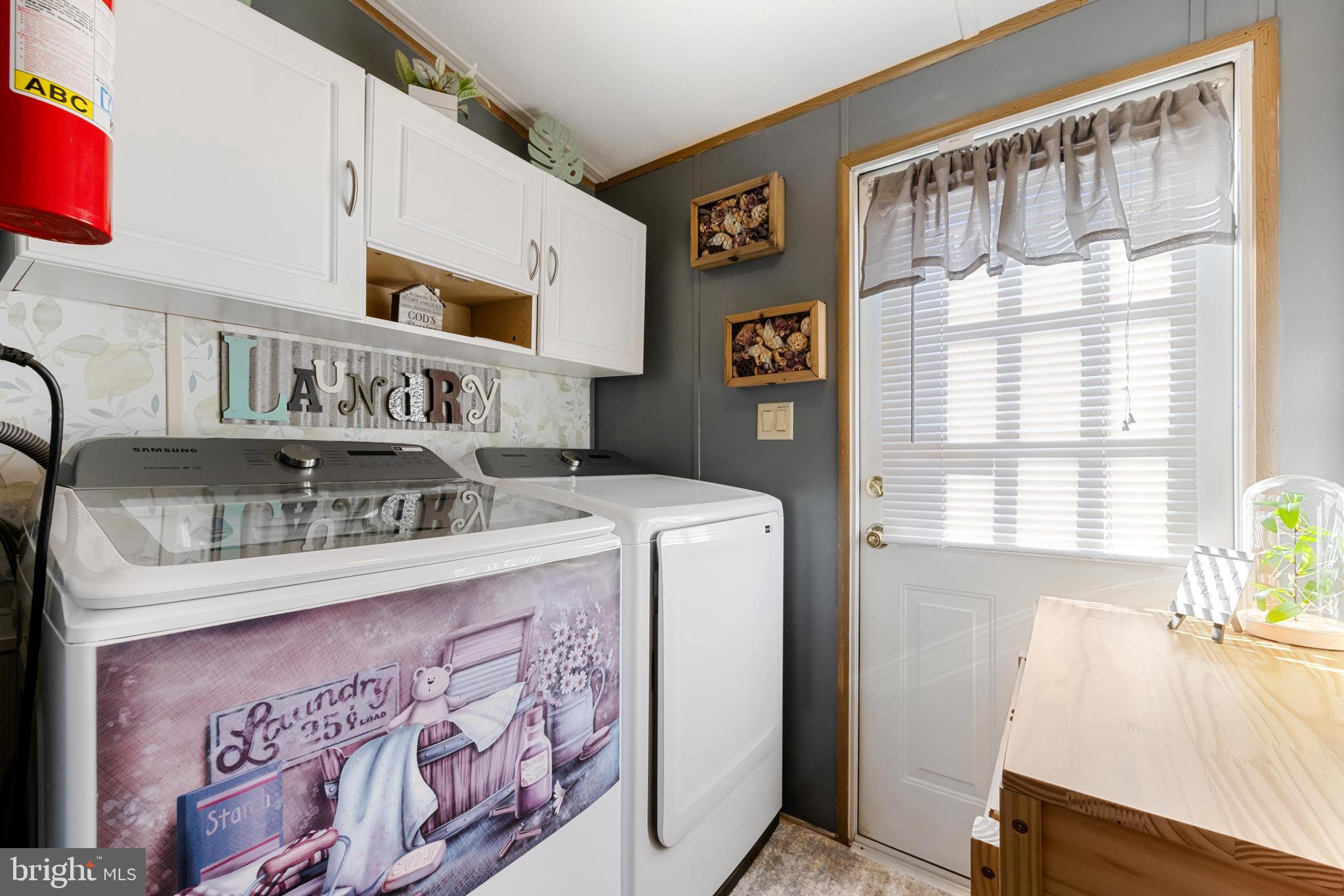 BISCAYNE BAY VILLAGE - Residential