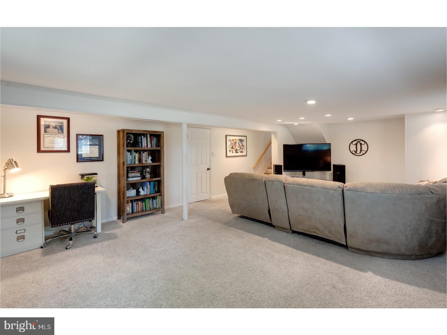 VALLEY FORGE ESTS - Residential