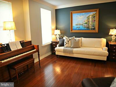 QUIET INHERITANCE - Residential