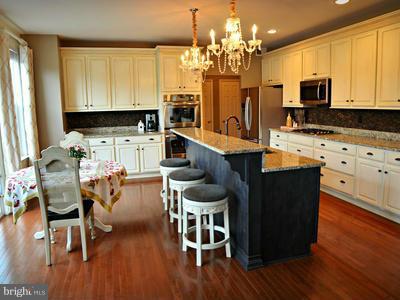 QUIET INHERITANCE - Residential