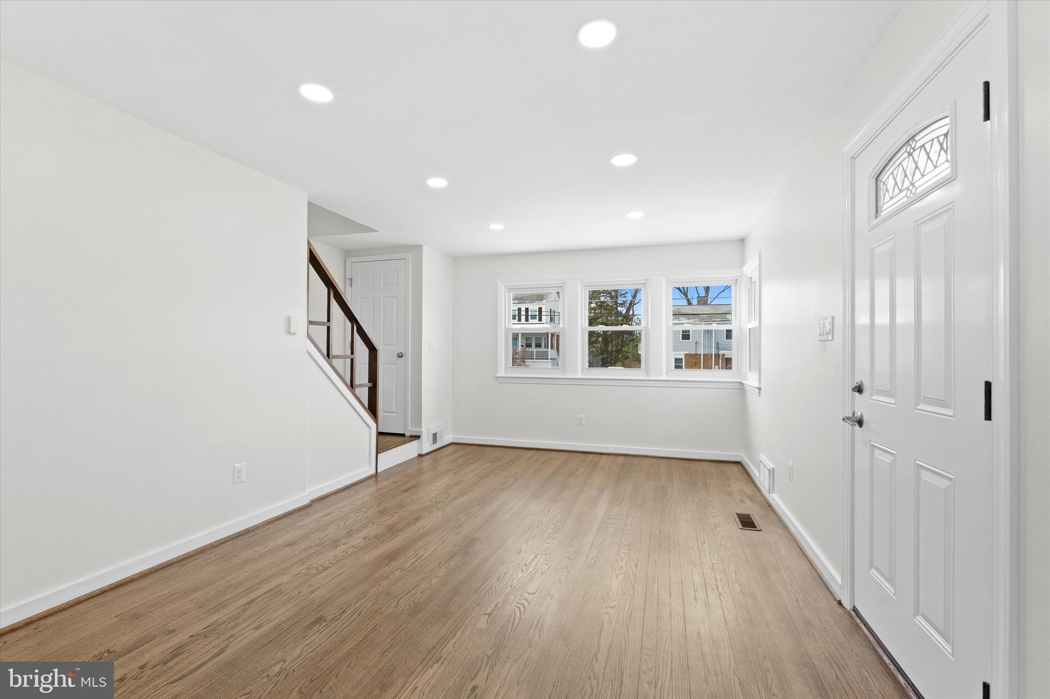 6913 WESTHAMPTON DRIVE