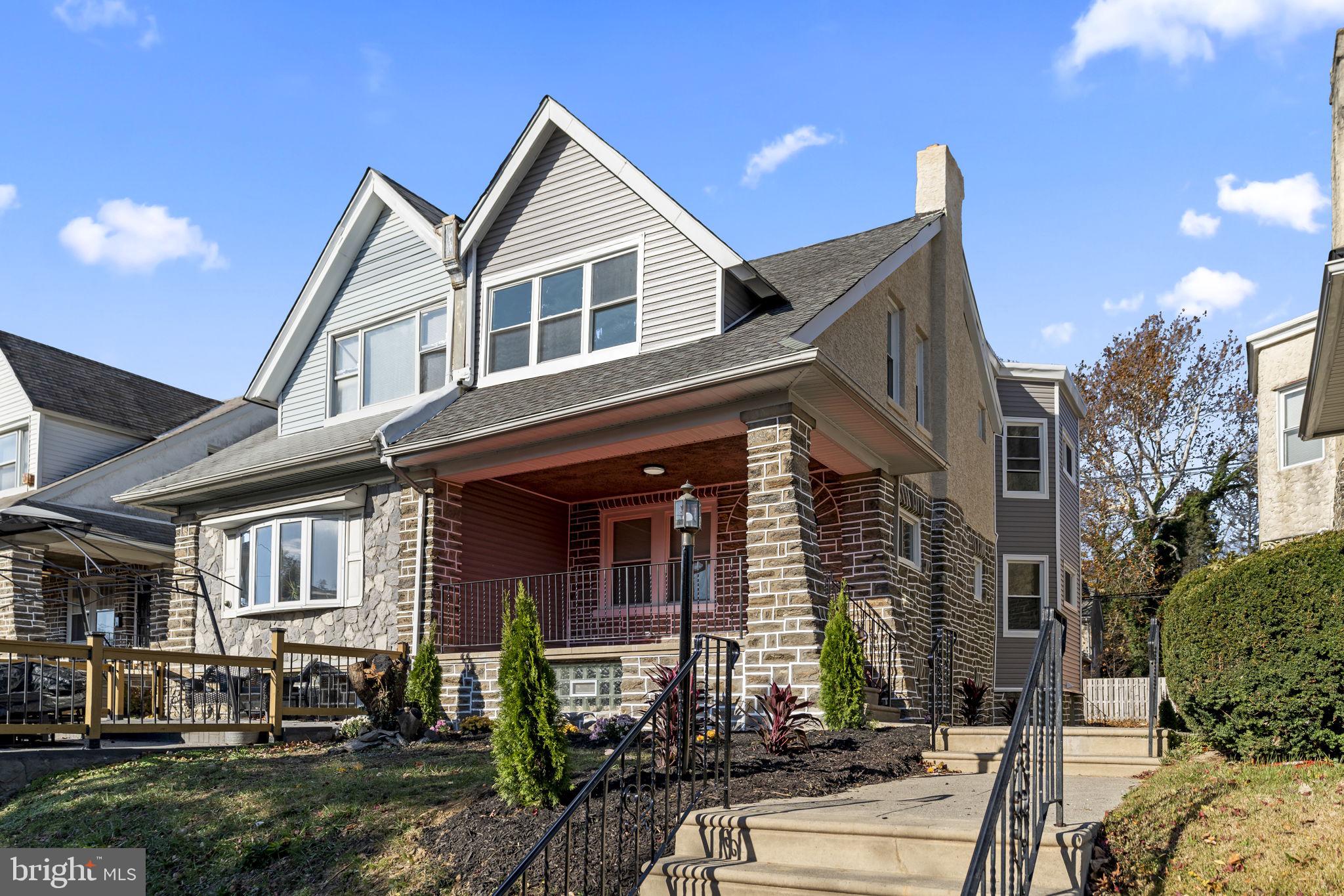 911 E RITTENHOUSE STREET