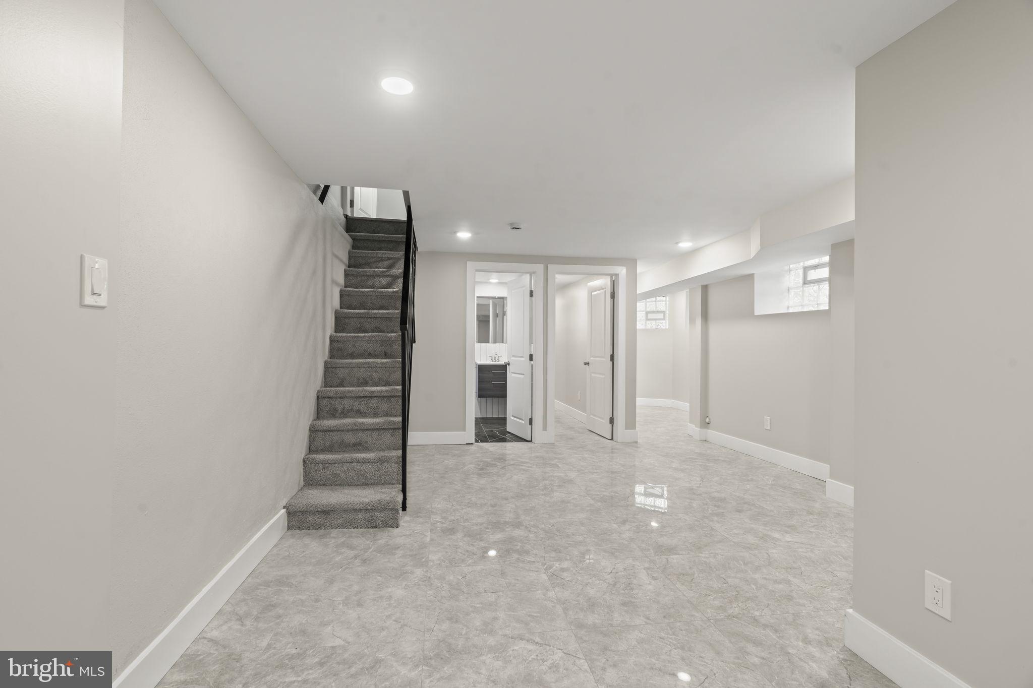 WEST OAK LANE - Residential