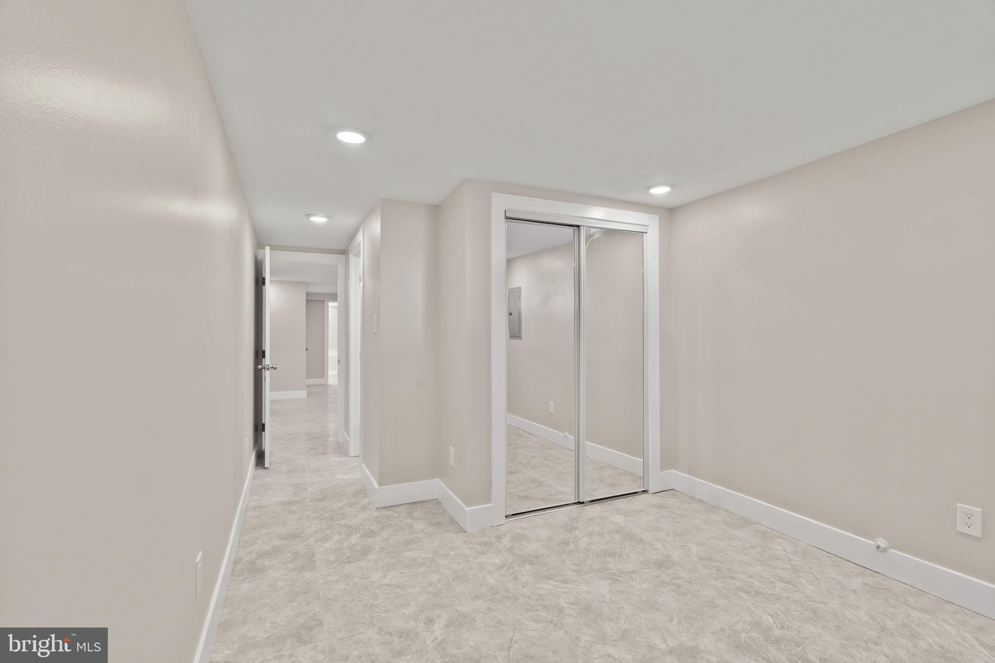 WEST OAK LANE - Residential