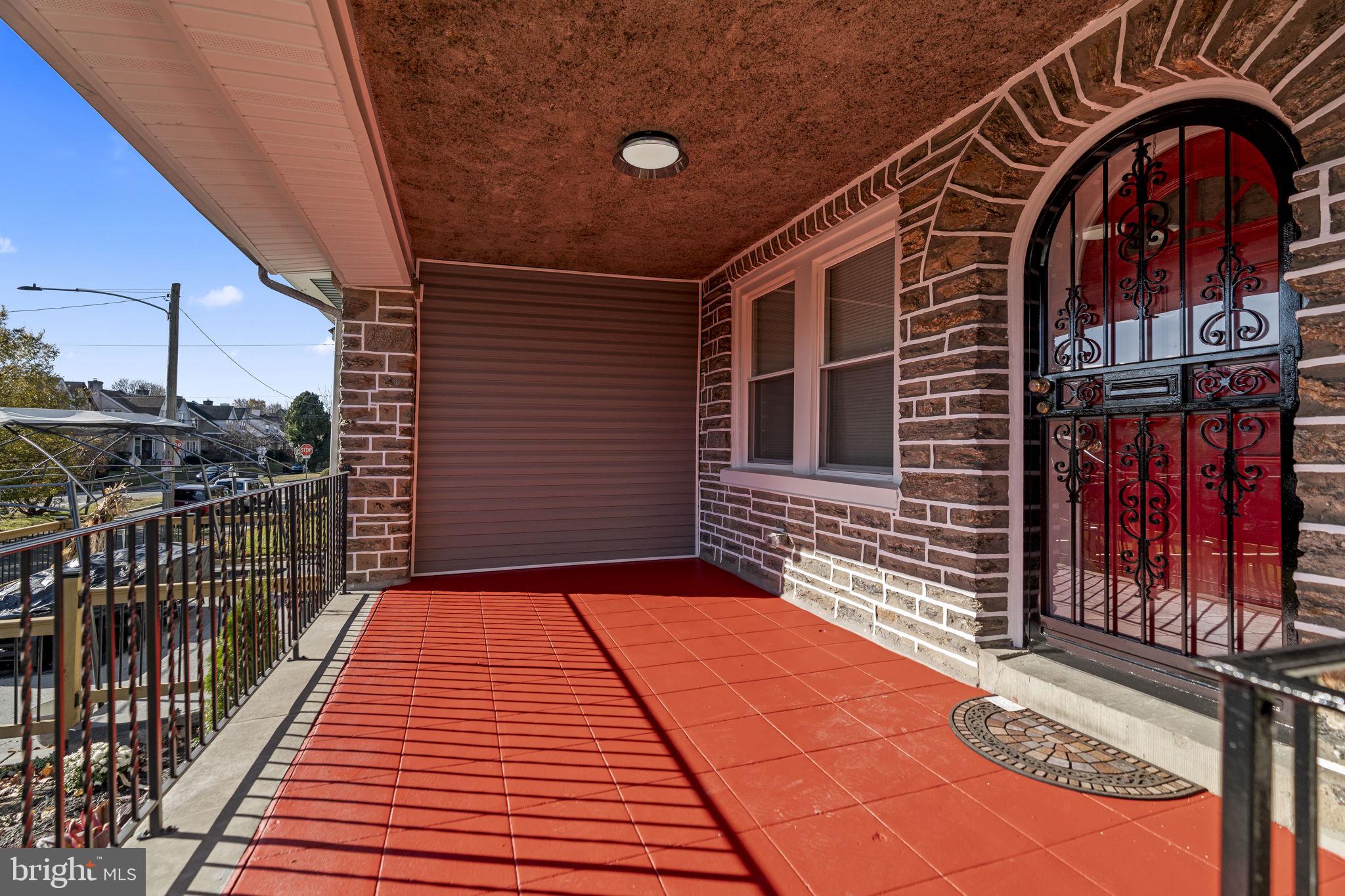 911 E RITTENHOUSE STREET