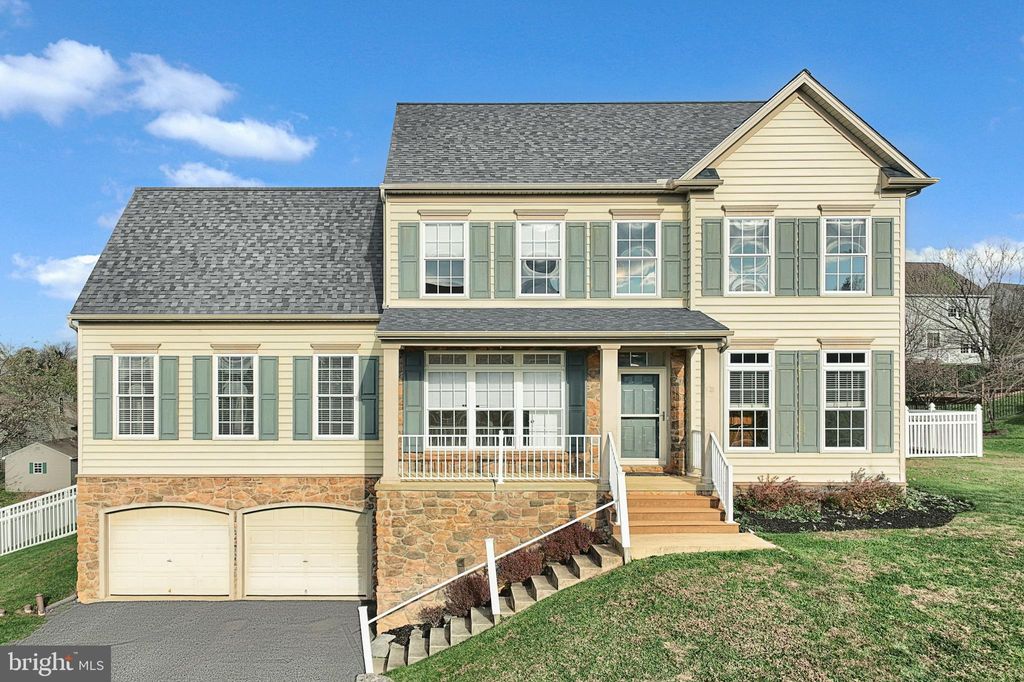 Photo of 2040 Brenan Way, RED LION, PA 17356 (MLS # PAYK2094024)
