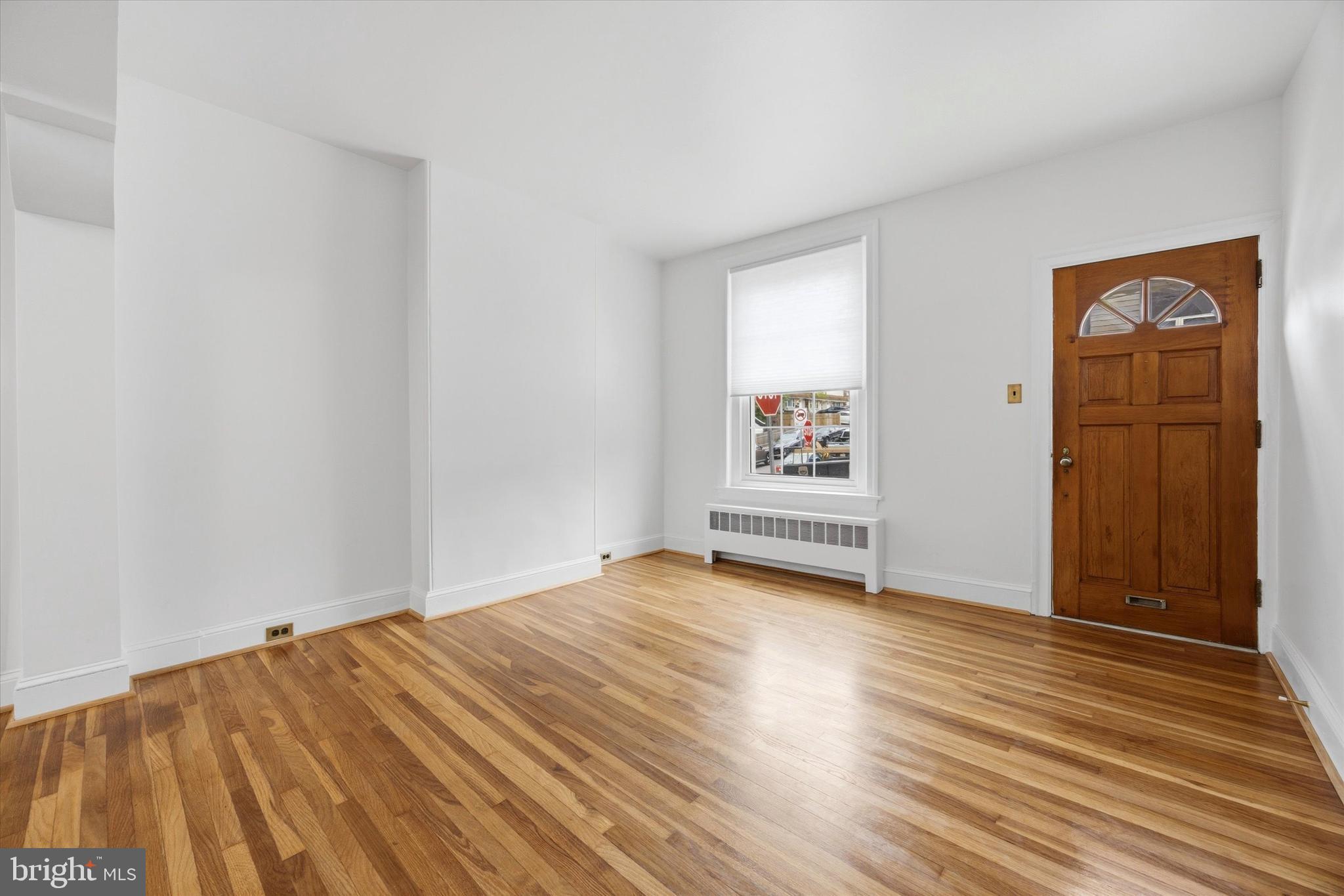 325 LEVERINGTON AVENUE