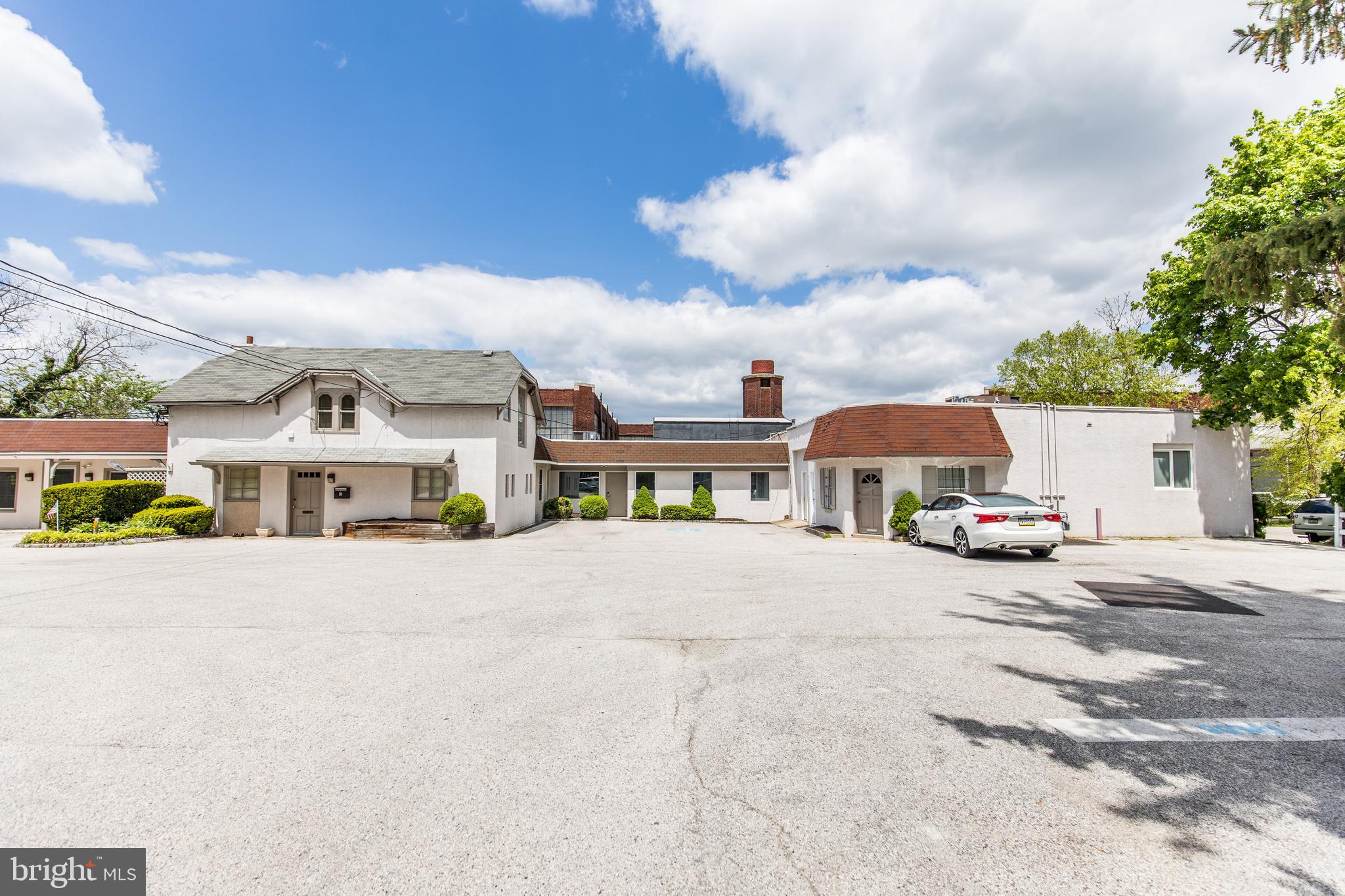 - Commercial Lease