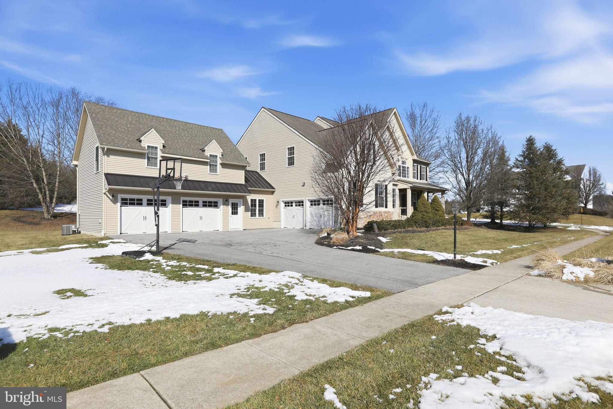 1319 JAMESTOWN DRIVE