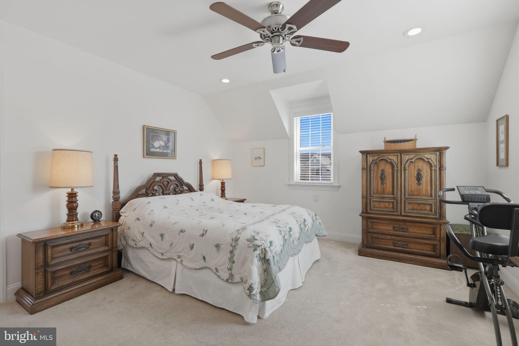 CHESTNUT RIDGE ESTATES - Residential