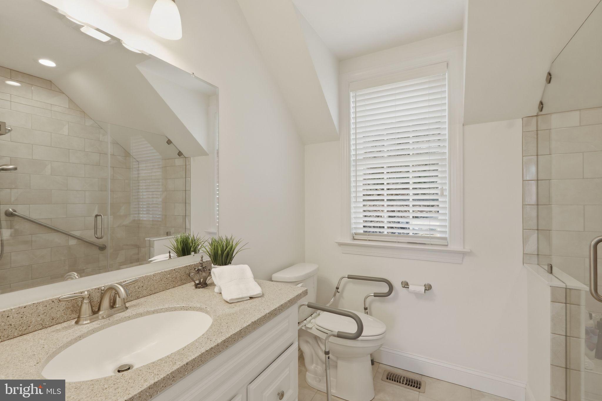 CHESTNUT RIDGE ESTATES - Residential