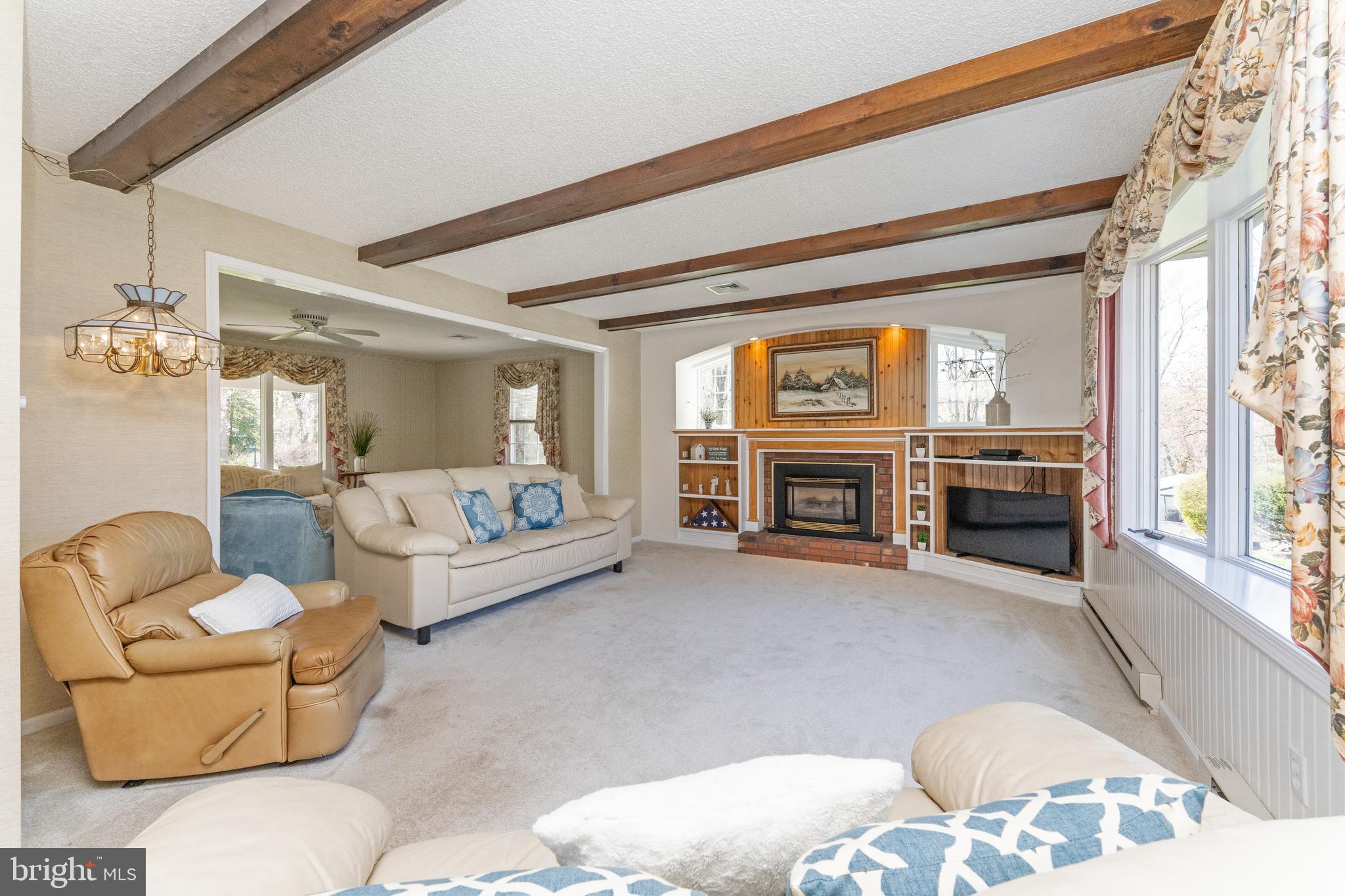 VALLEY VIEW - Residential