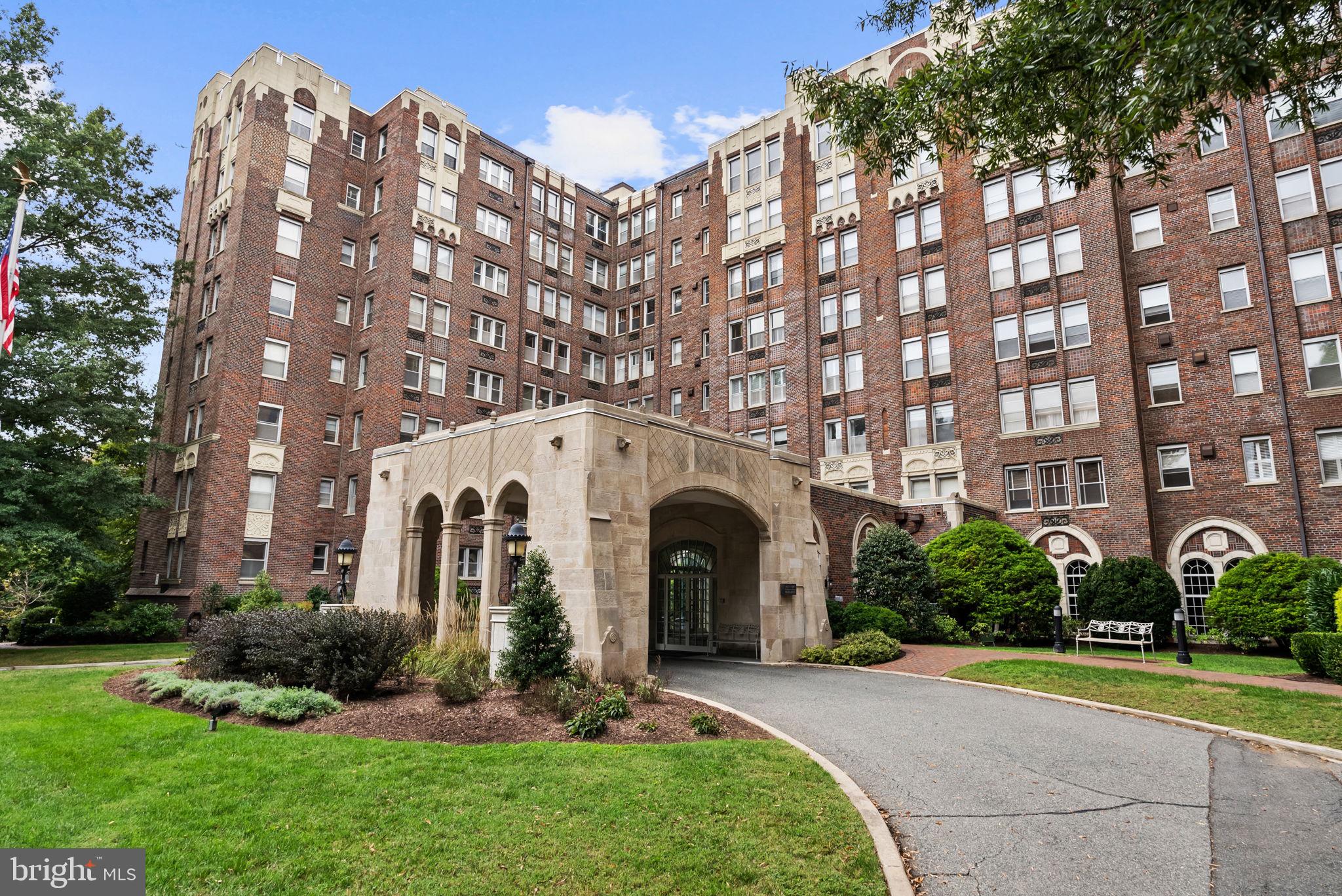 4000 CATHEDRAL AVENUE NW 6B