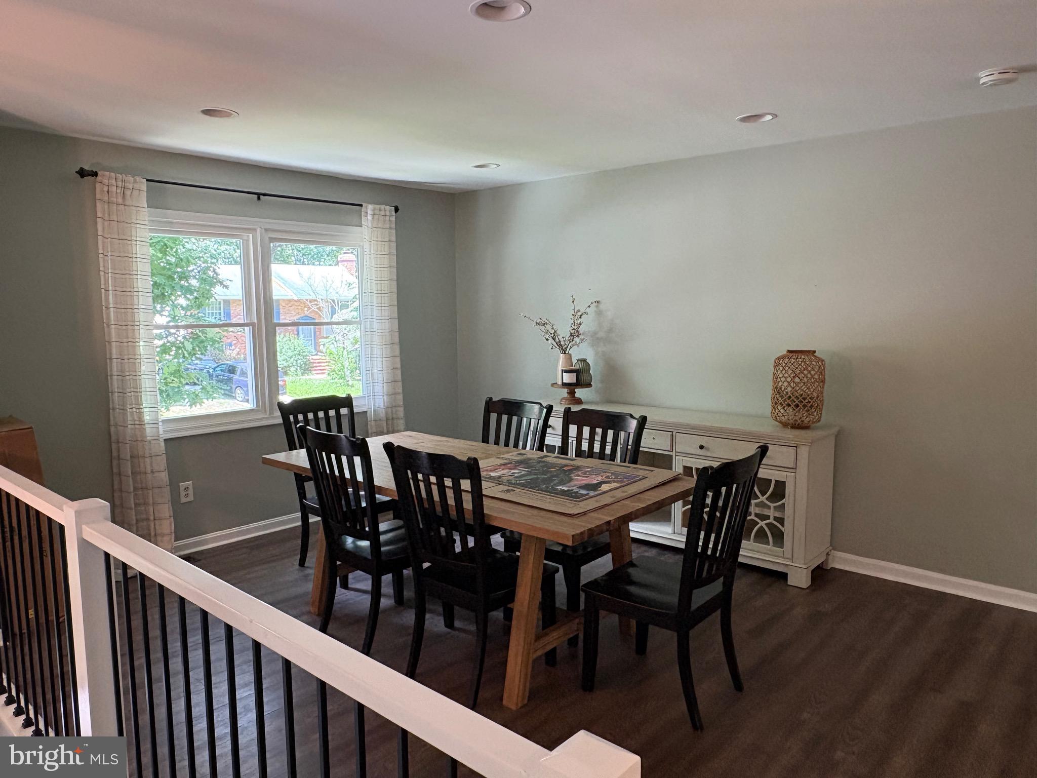 491 DERBY COURT