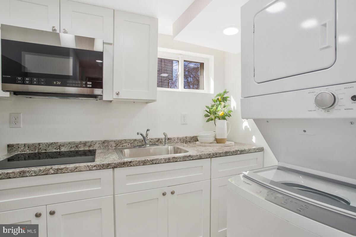 KERBY HILL - Residential Lease