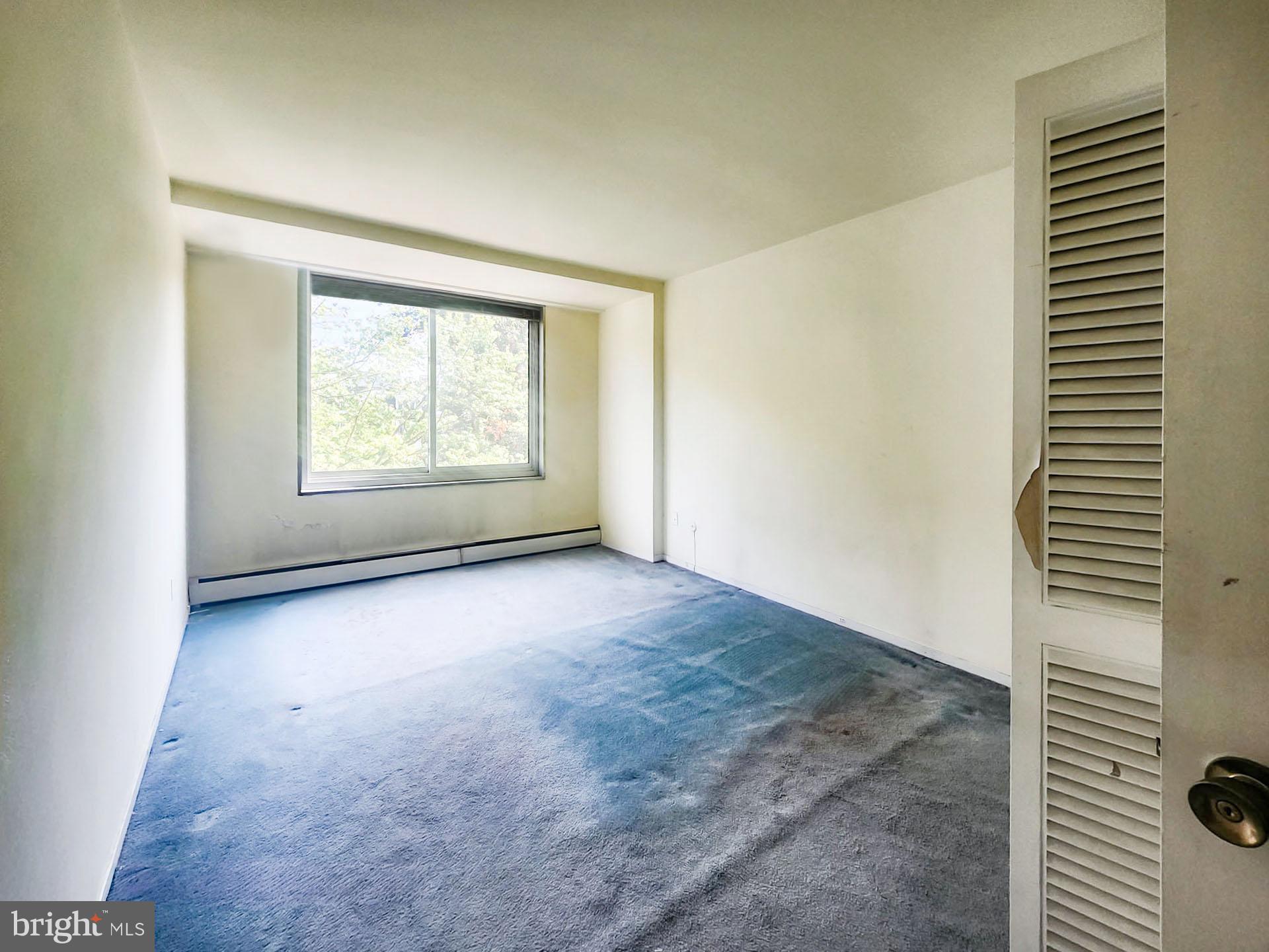 PRESIDENTIAL ESTS - Residential