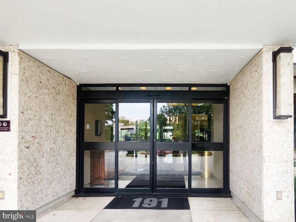 Photo of 191 Presidential Boulevard #R414, BALA CYNWYD, PA 19004 (MLS # PAMC2157568)