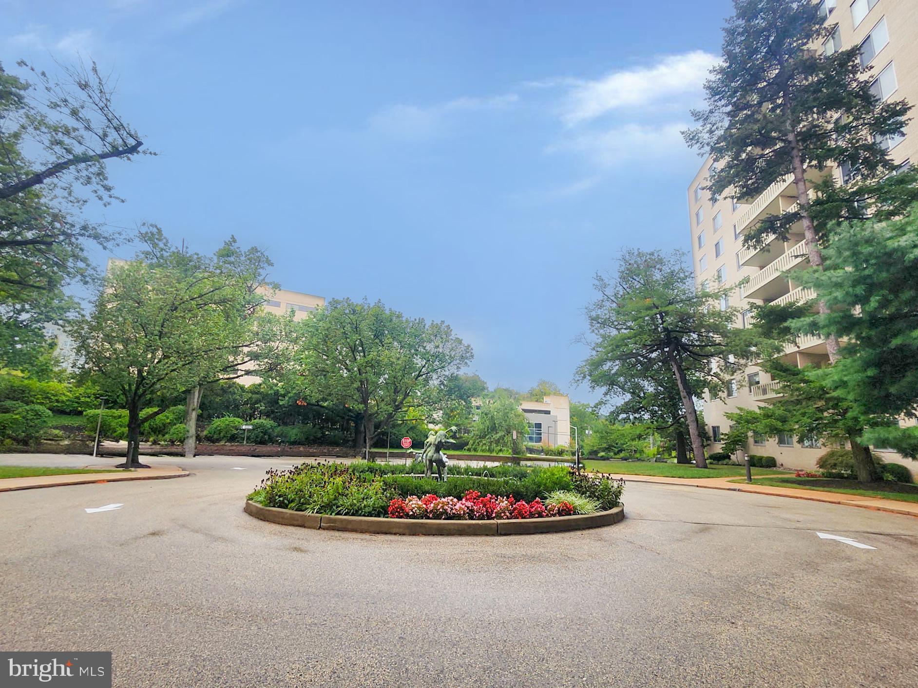 PRESIDENTIAL ESTS - Residential