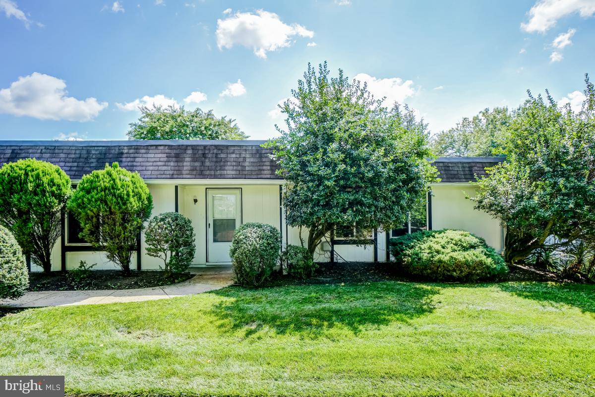 ROSSMOOR MUTUAL #13 - Residential