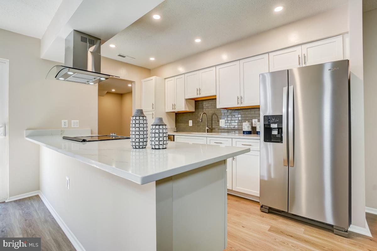 ROSSMOOR MUTUAL #13 - Residential