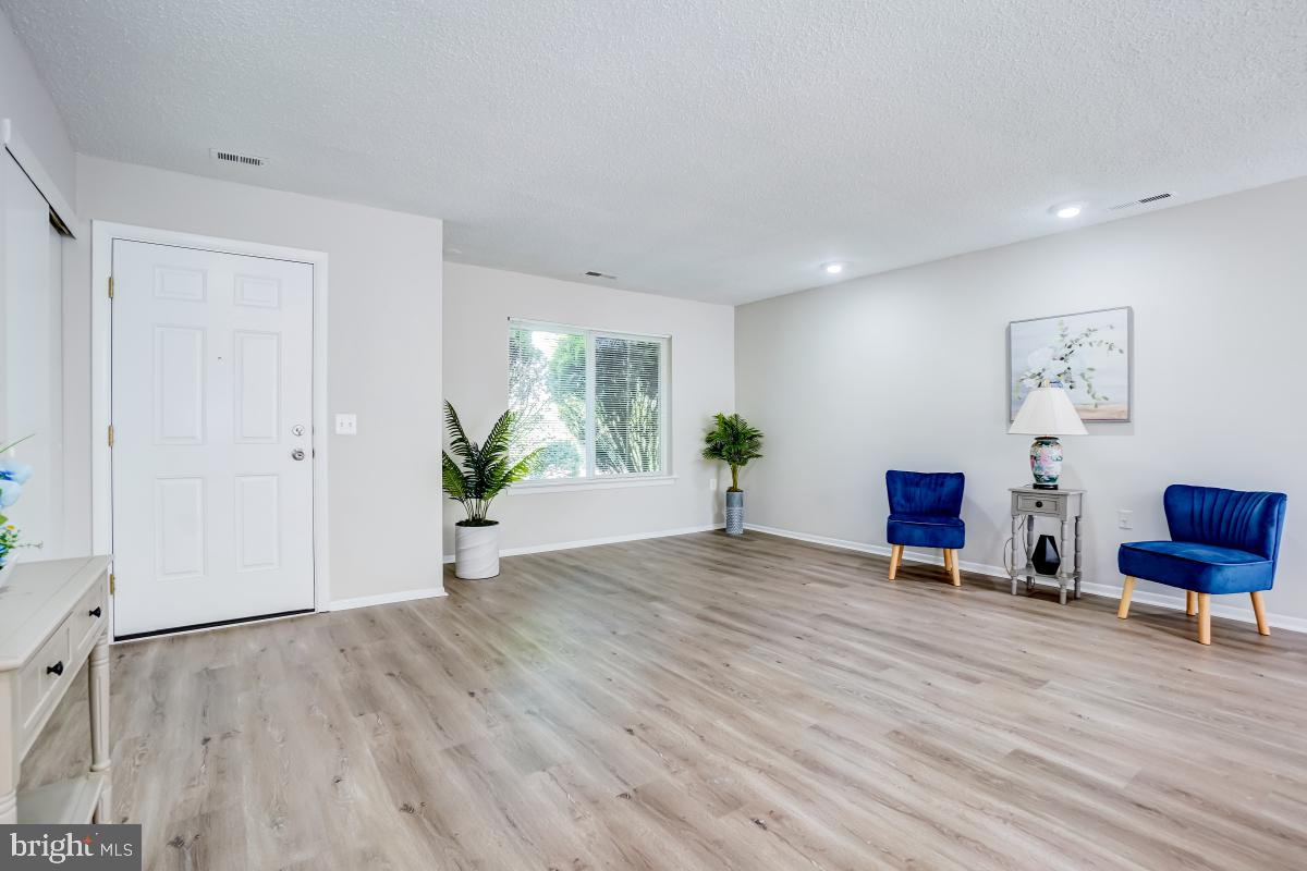 ROSSMOOR MUTUAL #13 - Residential