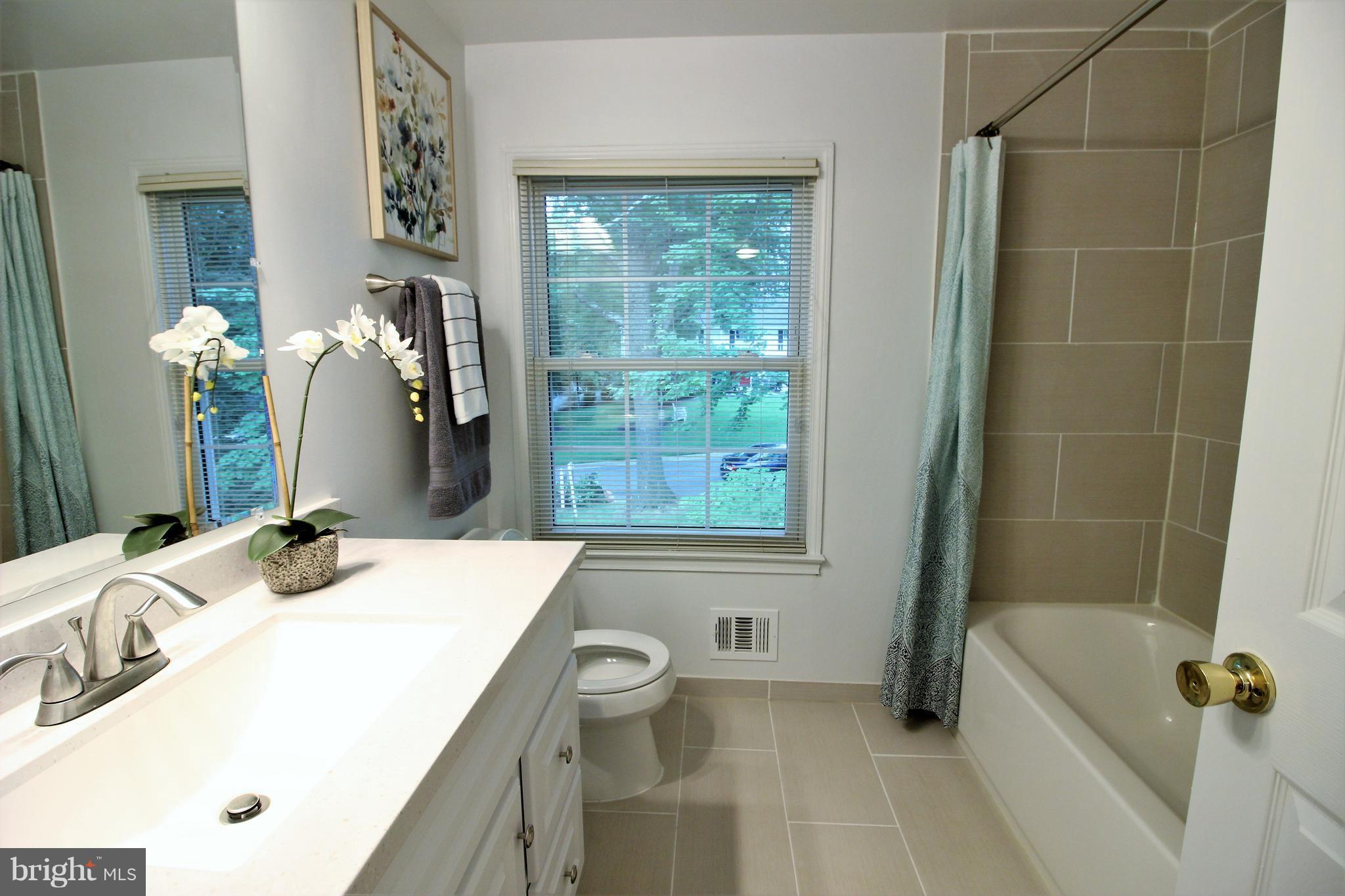 FOX HILLS - Residential