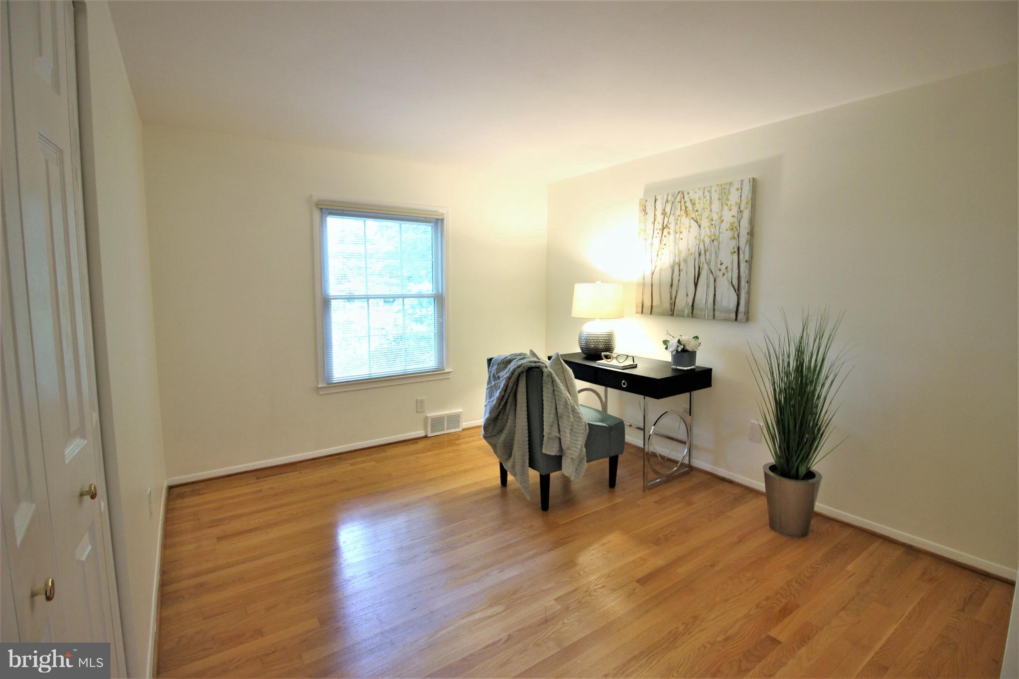 FOX HILLS - Residential