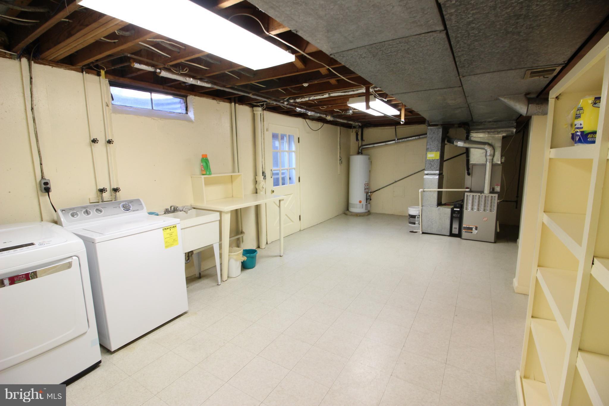 FOX HILLS - Residential