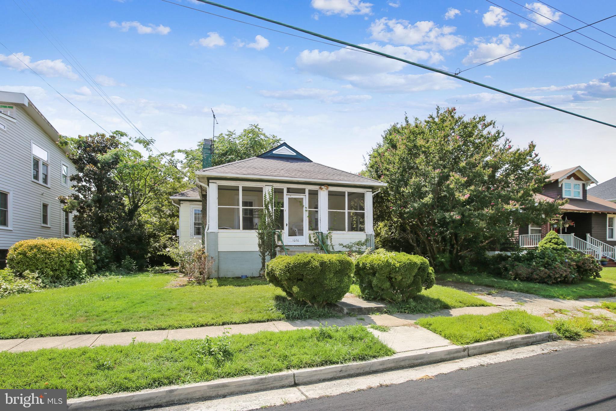 ADDISON HEIGHTS - Residential